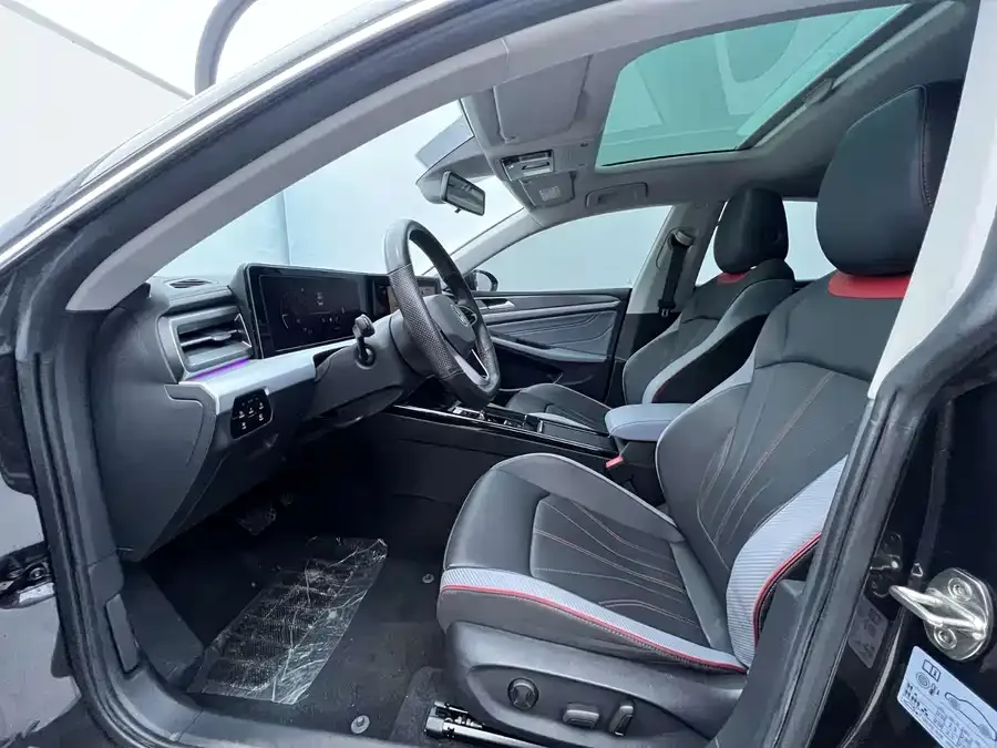 Volkswagen Lamando 2022 Lingdu Lingdu L 280TSI DSG Cool Edition 2023 — миниатюра 5