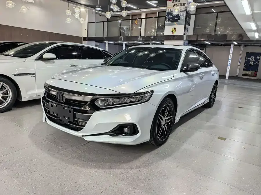 Honda Accord 2022 Accord 260TURBO Fantasy Night Premium Edition 2023 — фото 1, купить с доставкой в Москву