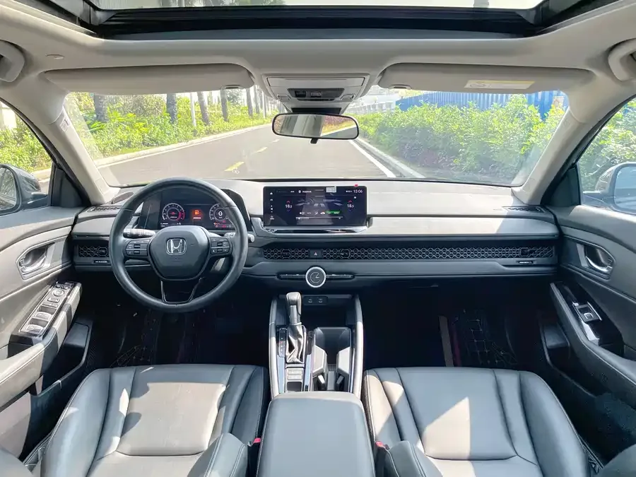 Honda Accord Accord 2023 260TURBO Smart Edition 2023 — миниатюра 2