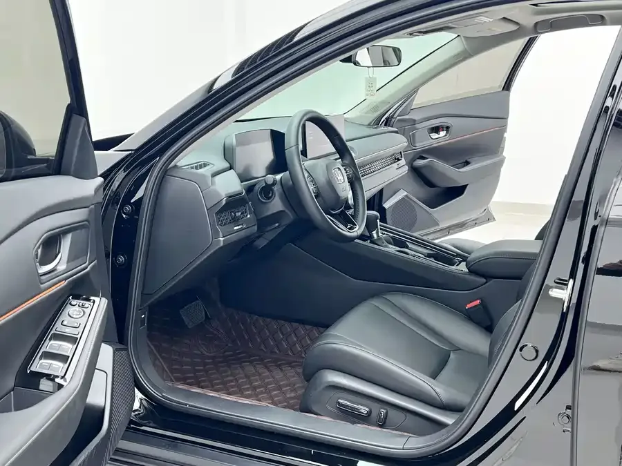 Honda Accord Accord 2023 260TURBO Smart Edition 2024 — миниатюра 4