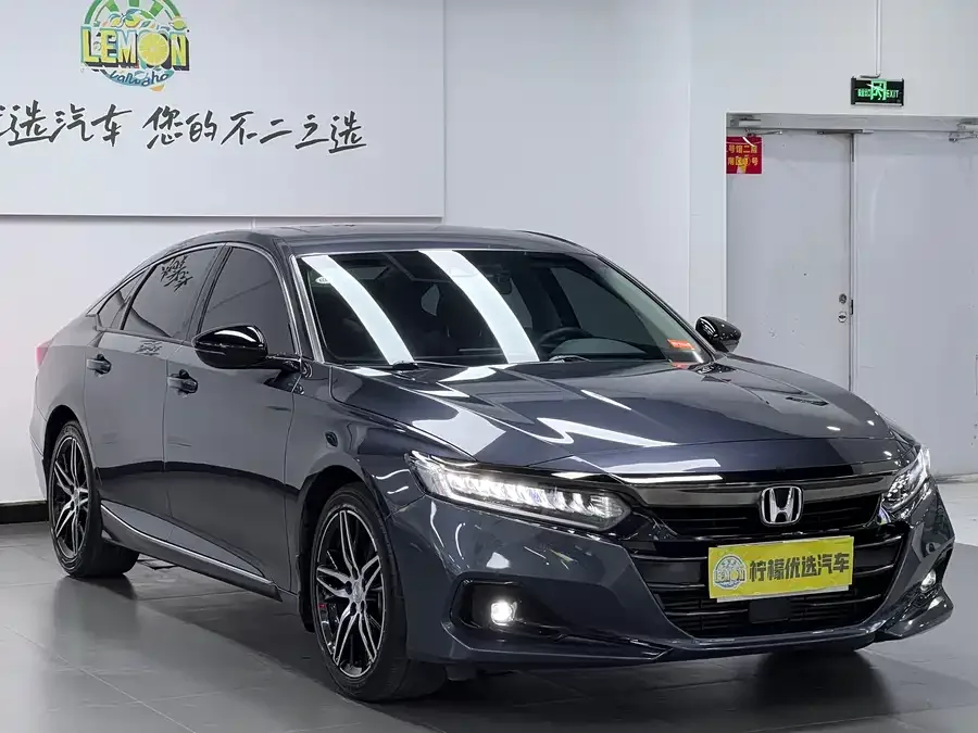 Honda Accord 2022 Accord 260TURBO Fantasy Night Premium Edition 2022 — миниатюра 3