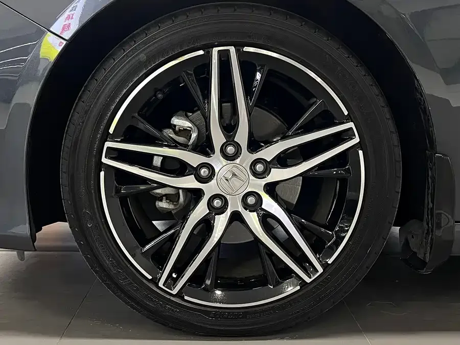 Honda Accord 2022 Accord 260TURBO Fantasy Night Premium Edition 2022 — миниатюра 5