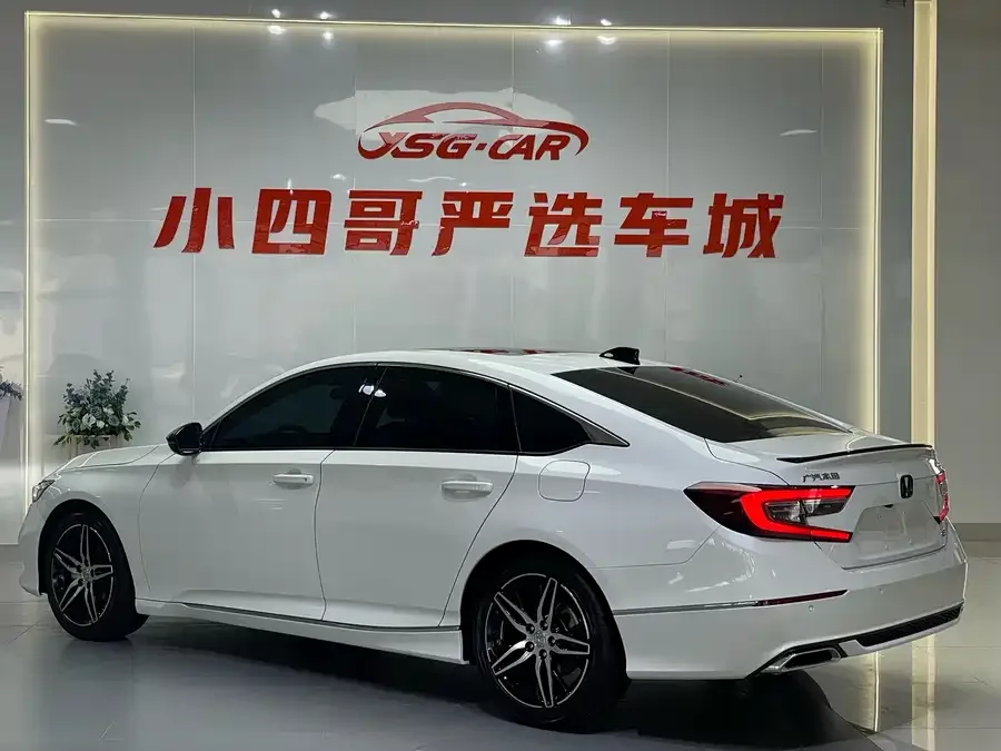 Honda Accord 2022 Accord 260TURBO Fantasy Night Premium Edition 2023 — миниатюра 2
