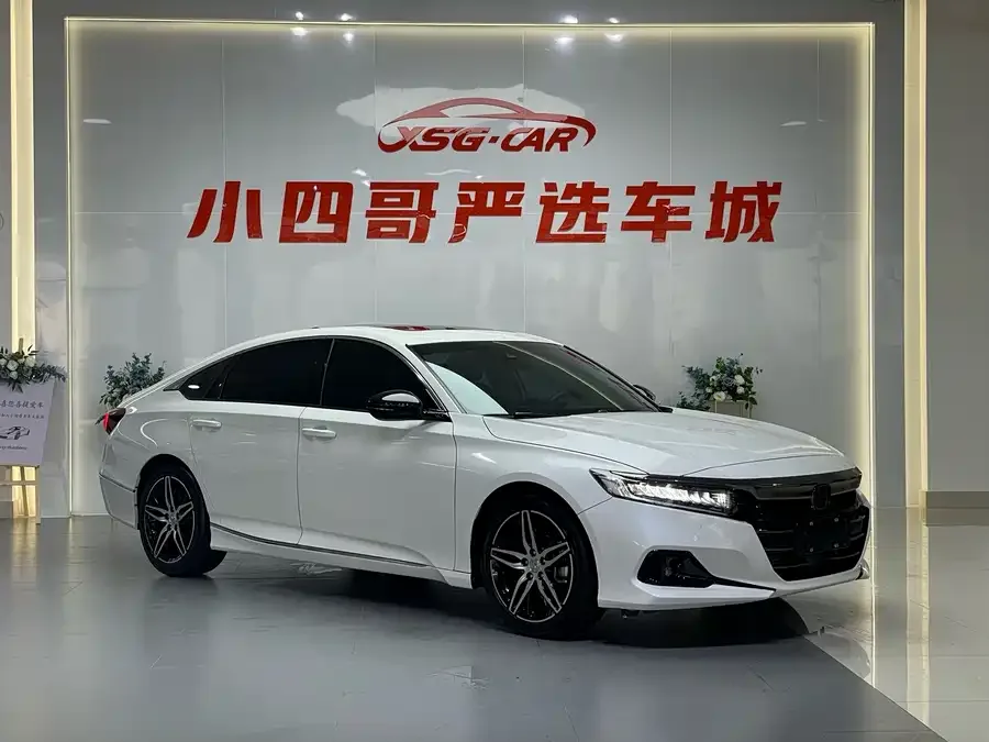 Honda Accord 2022 Accord 260TURBO Fantasy Night Premium Edition 2023 — миниатюра 3