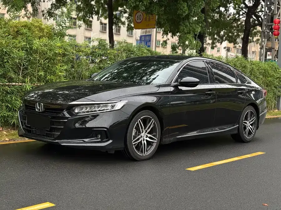 Honda Accord 2022 Accord 260TURBO Fantasy Night Premium Edition 2022 — фото 1, купить с доставкой в Москву