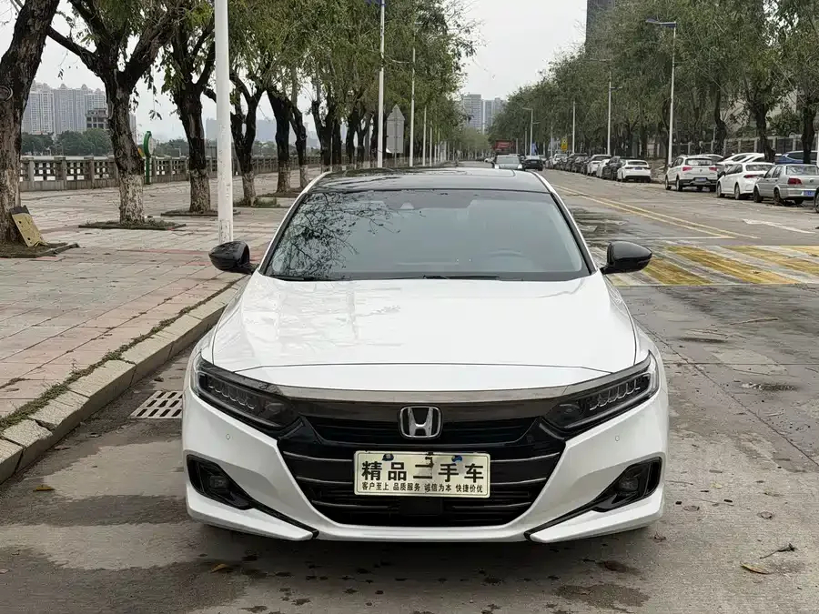 Honda Accord 2022 Accord 260TURBO Fantasy Night Premium Edition 2022 — фото 1, купить с доставкой в Москву