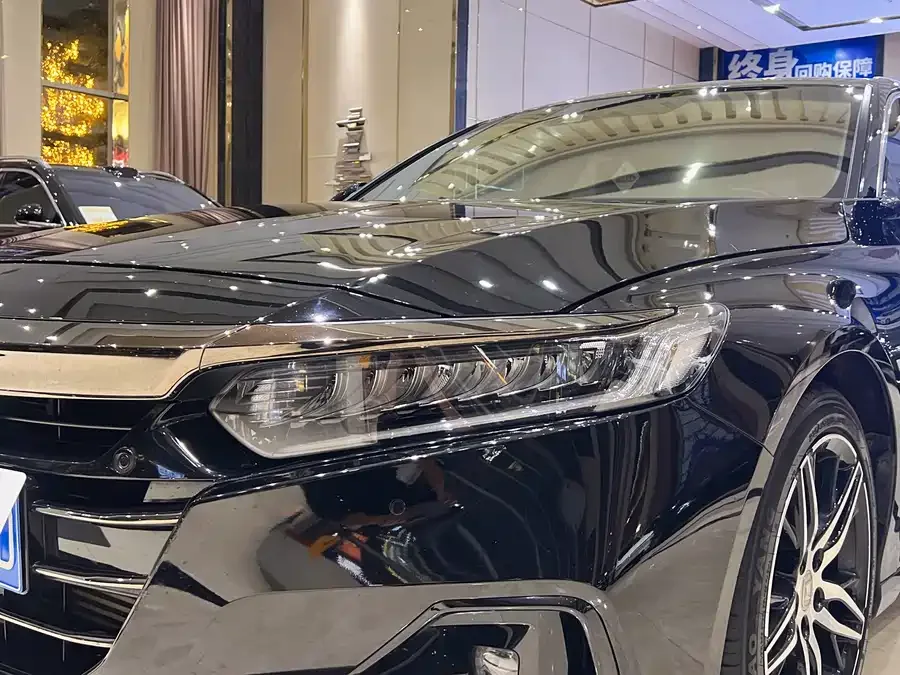 Honda Accord 2022 Accord 260TURBO Fantasy Night Premium Edition 2022 — миниатюра 2