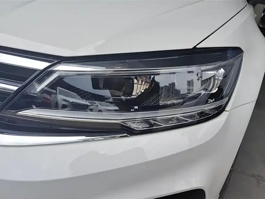 Volkswagen Lamando Lingdu 2021 facelift 280TSI DSG comfort version 2024 — миниатюра 2