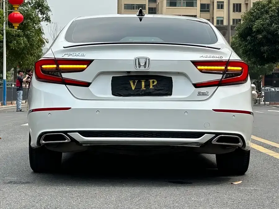 Honda Accord 2022 Accord 260TURBO Fantasy Night Premium Edition 2022 — миниатюра 2