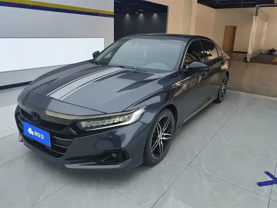 Honda Accord 2022 Accord 260TURBO Fantasy Night Premium Edition 2022 — фото 1, купить с доставкой в Москву