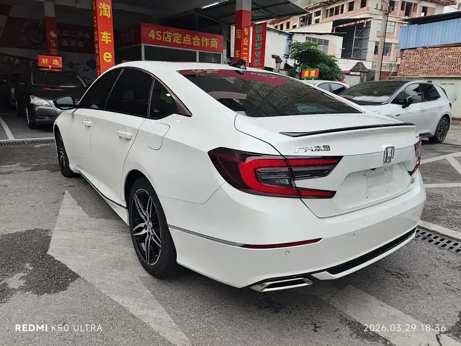 Honda Accord 2022 Accord 260TURBO Fantasy Night Premium Edition 2022 — миниатюра 4