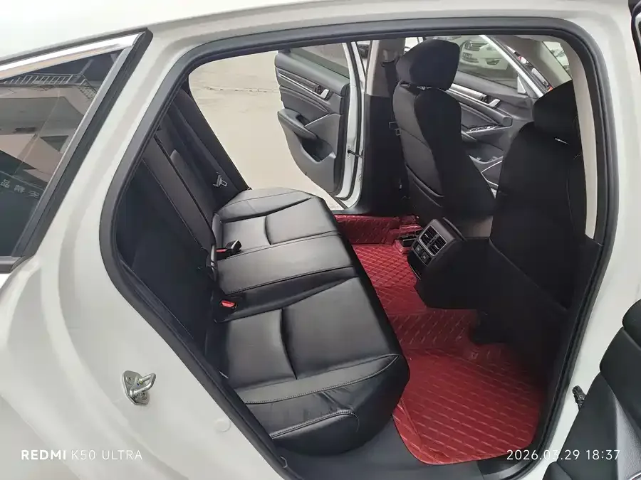 Honda Accord 2022 Accord 260TURBO Fantasy Night Premium Edition 2022 — миниатюра 5