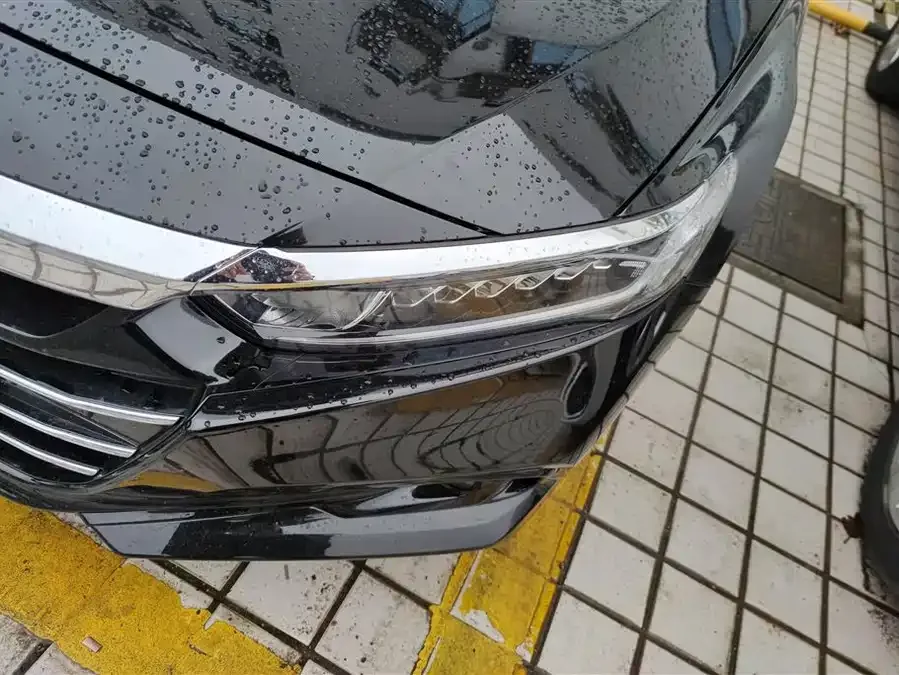 Honda Accord Accord 2022 260TURBO Deluxe Edition 2023 — миниатюра 2