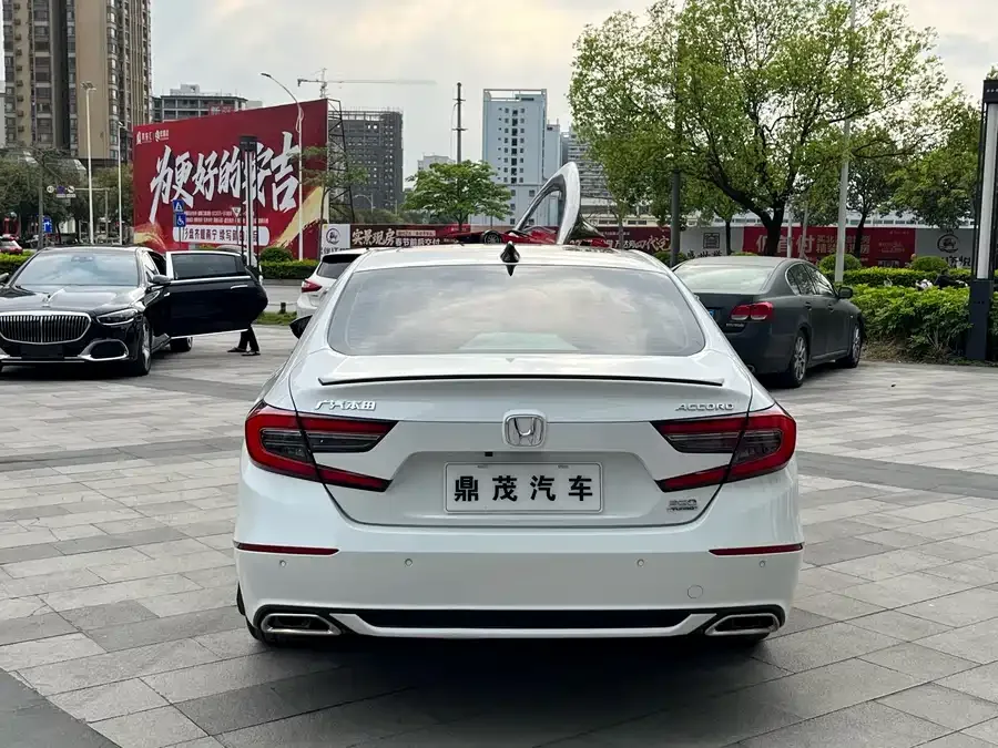 Honda Accord 2022 Accord 260TURBO Fantasy Night Premium Edition 2022 — миниатюра 2