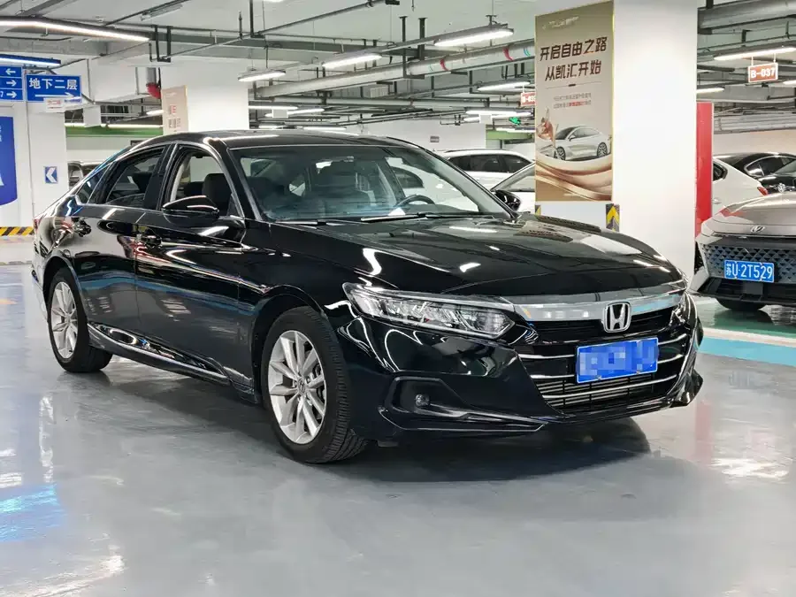 Honda Accord Accord 2022 260TURBO Deluxe Edition 2023 — миниатюра 3