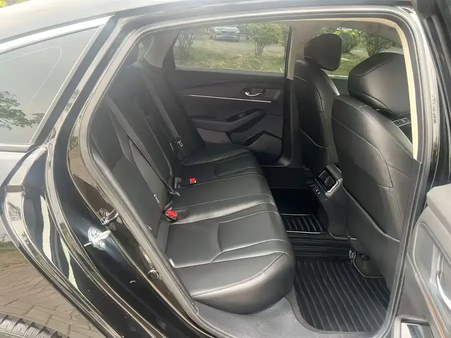 Honda Accord Accord 2024 260TURBO Luxury Edition 2024 — миниатюра 5