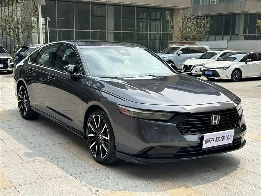 Honda Accord Accord 2023 260TURBO Flagship Edition 2023 — миниатюра 2