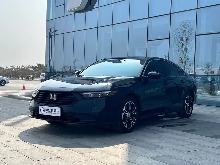 Honda Accord Accord 2023 260TURBO Smart Edition 2024 — фото 1, купить с доставкой в Москву