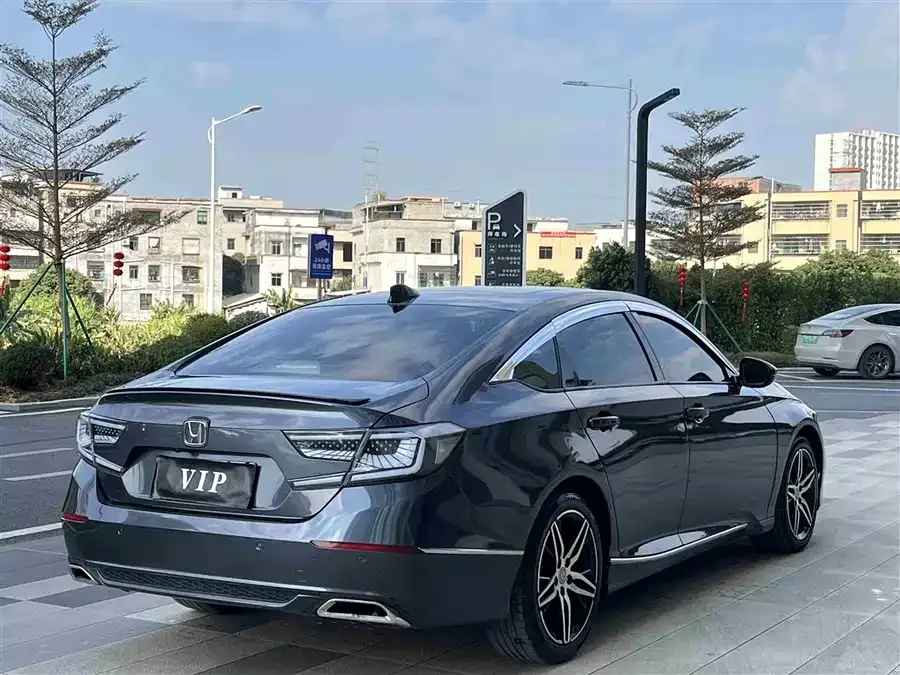 Honda Accord 2022 Accord 260TURBO Fantasy Night Premium Edition 2022 — миниатюра 4