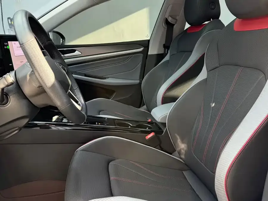 Volkswagen Lamando 2023 Lingdu Lingdu L 280TSI DSG Cool Edition 2023 — миниатюра 5