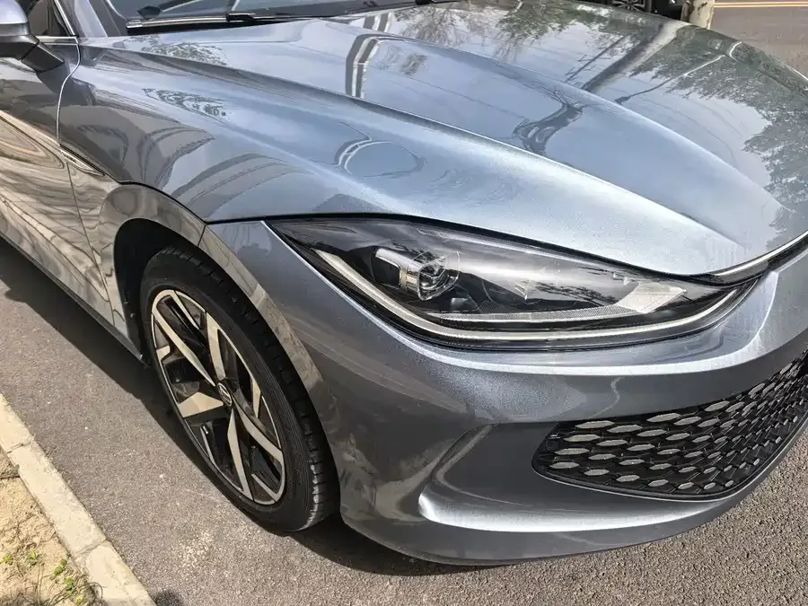 Volkswagen Lamando 2024 Lingdu Lingdu L 280TSI DSG Cool Edition 2023 — миниатюра 2
