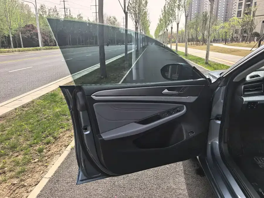 Volkswagen Lamando 2024 Lingdu Lingdu L 280TSI DSG Cool Edition 2023 — миниатюра 4