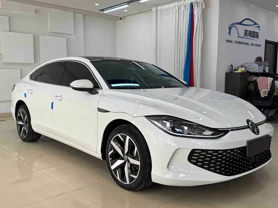 Volkswagen Lamando 2022 Lingdu Lingdu L 280TSI DSG Cool Edition 2023 — миниатюра 3