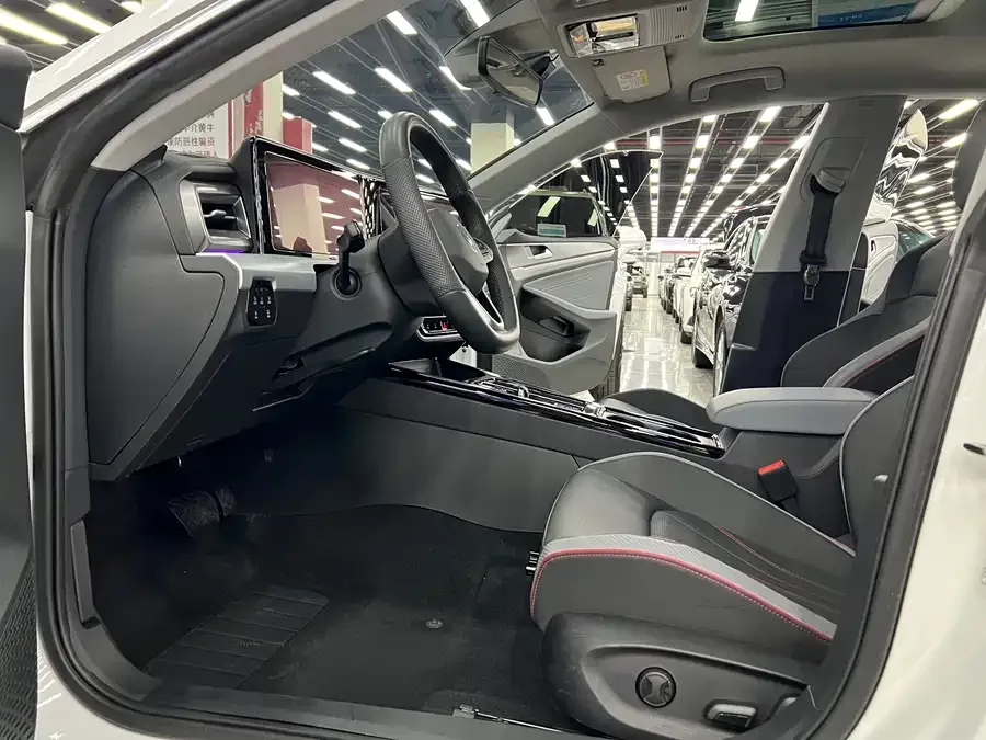 Volkswagen Lamando 2024 Lingdu Lingdu L 280TSI DSG Cool Edition 2024 — миниатюра 4