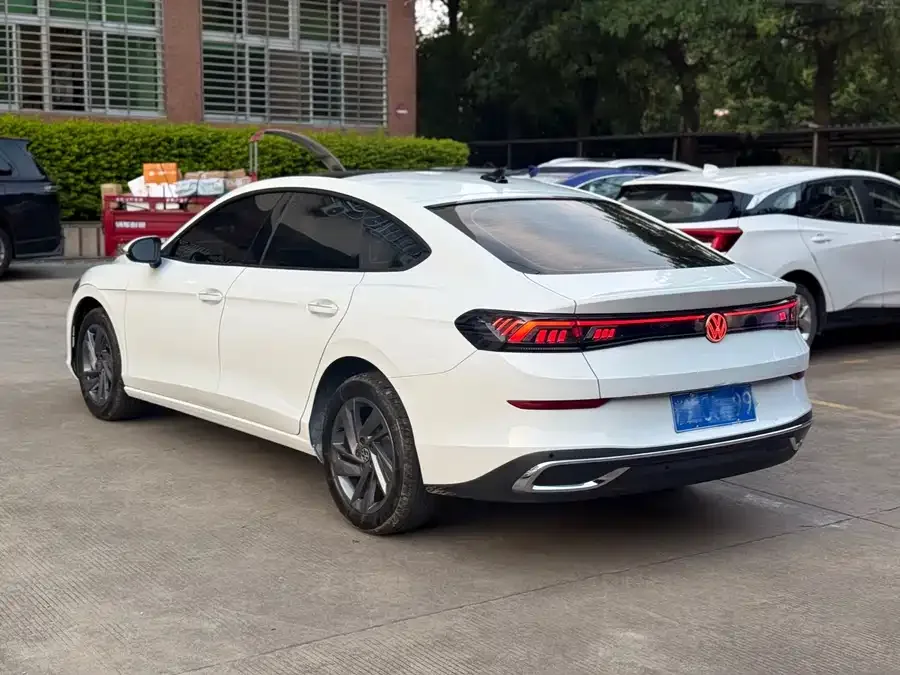 Volkswagen Lamando Lingdu 2025 Lingdu L 280TSI DSG Hot Edition 2025 — миниатюра 3