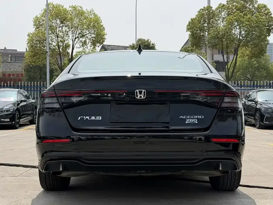 Honda Accord Accord 2025 Sports Series 260TURBO Luxury Edition 2025 — миниатюра 2