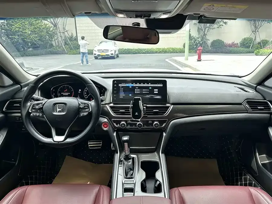 Honda Accord 2022 Accord 260TURBO Fantasy Night Premium Edition 2022 — миниатюра 2
