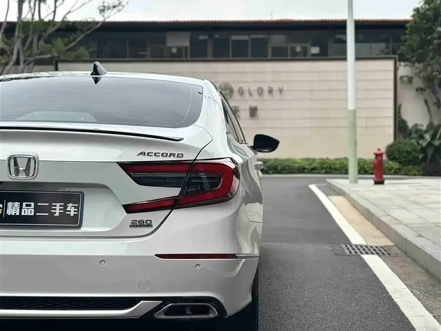 Honda Accord 2022 Accord 260TURBO Fantasy Night Premium Edition 2022 — миниатюра 5