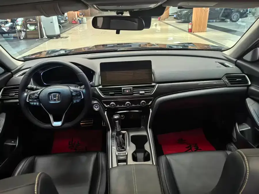 Honda Accord 2022 Accord 260TURBO Fantasy Night Premium Edition 2022 — миниатюра 2