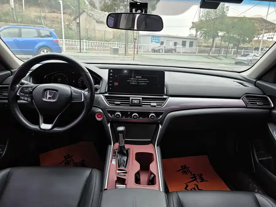 Honda Accord Accord 2022 260TURBO Deluxe Edition 2022 — миниатюра 4