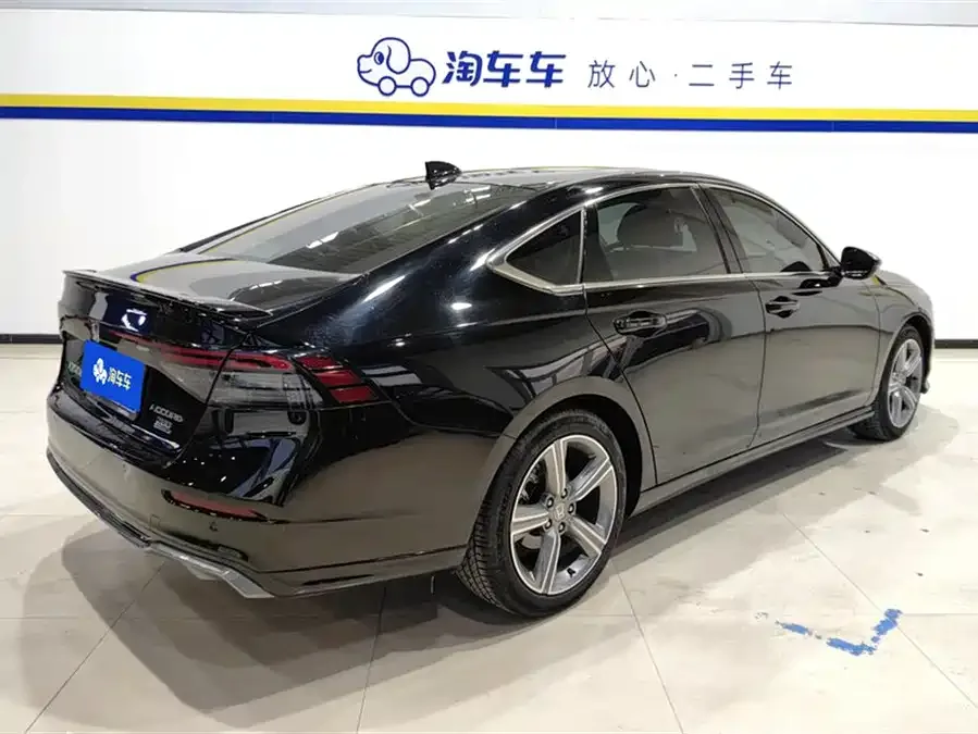 Honda Accord Accord 2023 260TURBO Excellence Edition 2024 — миниатюра 3