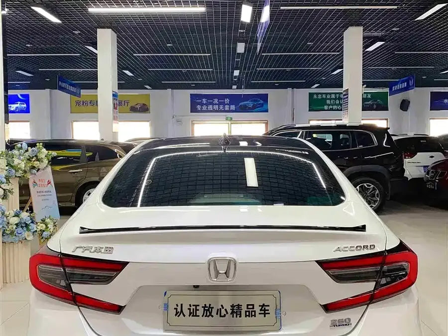 Honda Accord 2022 Accord 260TURBO Fantasy Night Premium Edition 2022 — миниатюра 2