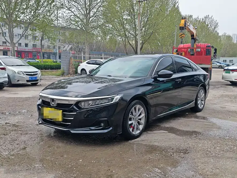 Honda Accord Accord 2022 260TURBO Deluxe Edition 2022 — миниатюра 3