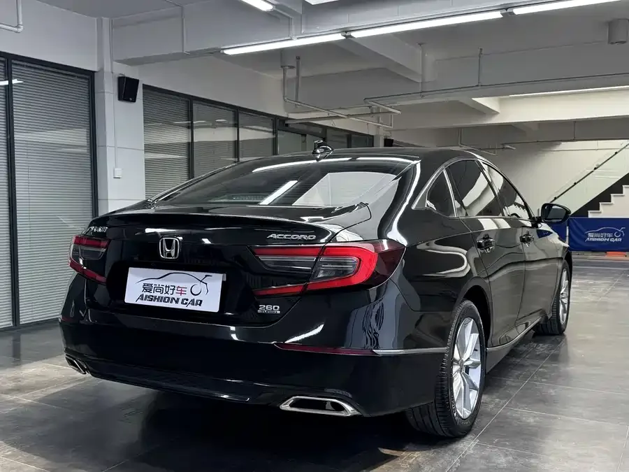 Honda Accord Accord 2022 260TURBO Deluxe Edition 2022 — миниатюра 4