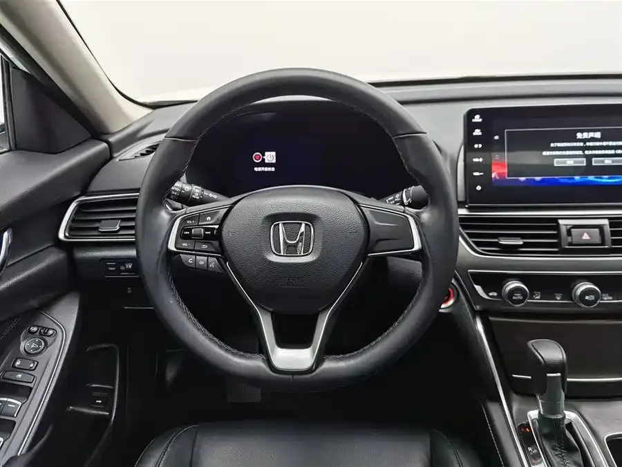 Honda Accord Accord 2022 260TURBO Deluxe Edition 2022 — миниатюра 5