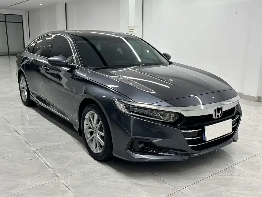 Honda Accord Accord 2022 260TURBO Deluxe Edition 2022 — миниатюра 3