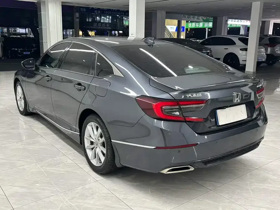 Honda Accord Accord 2022 260TURBO Deluxe Edition 2022 — миниатюра 4