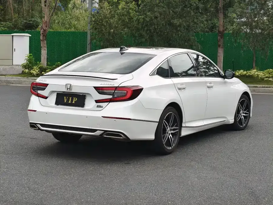 Honda Accord 2022 Accord 260TURBO Fantasy Night Premium Edition 2022 — миниатюра 4