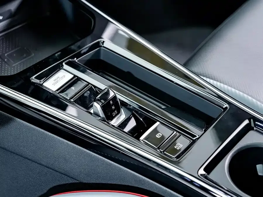 Volkswagen Lamando Lingdu 2025 Lingdu L 280TSI DSG Cool Edition 2026 — миниатюра 5