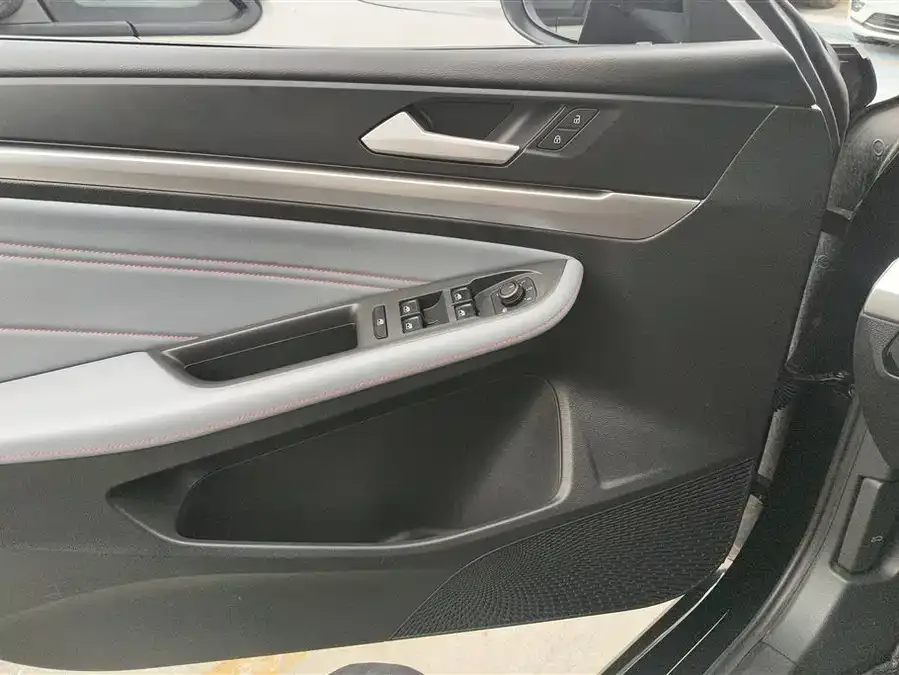 Volkswagen Lamando 2024 Lingdu Lingdu L 280TSI DSG Hot Edition 2024 — миниатюра 4