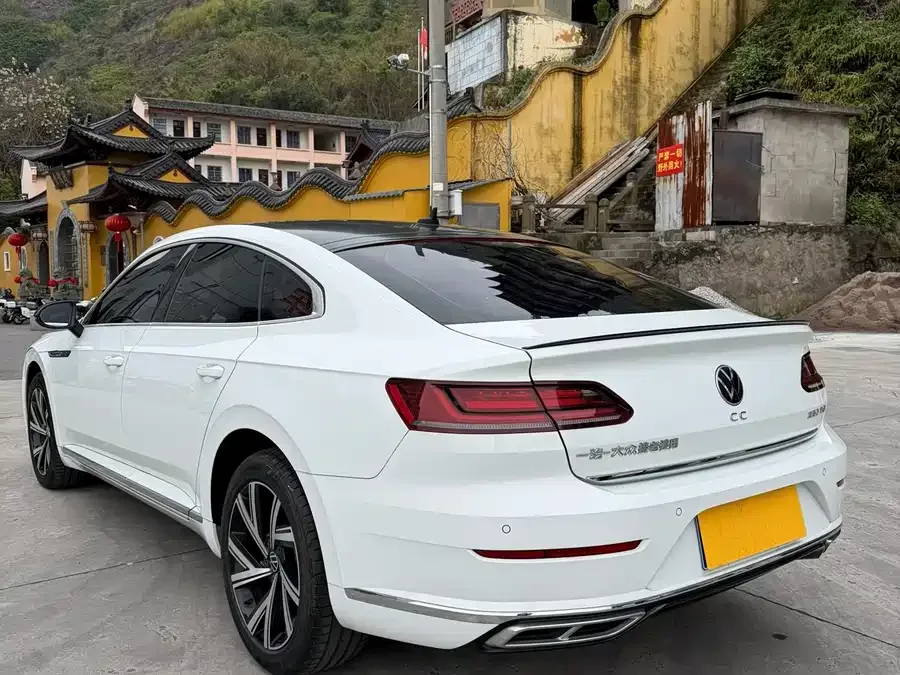 Volkswagen FAW- CC FAW-Volkswagen CC 2023 330TSI Dazzling Edition 2022 — миниатюра 4