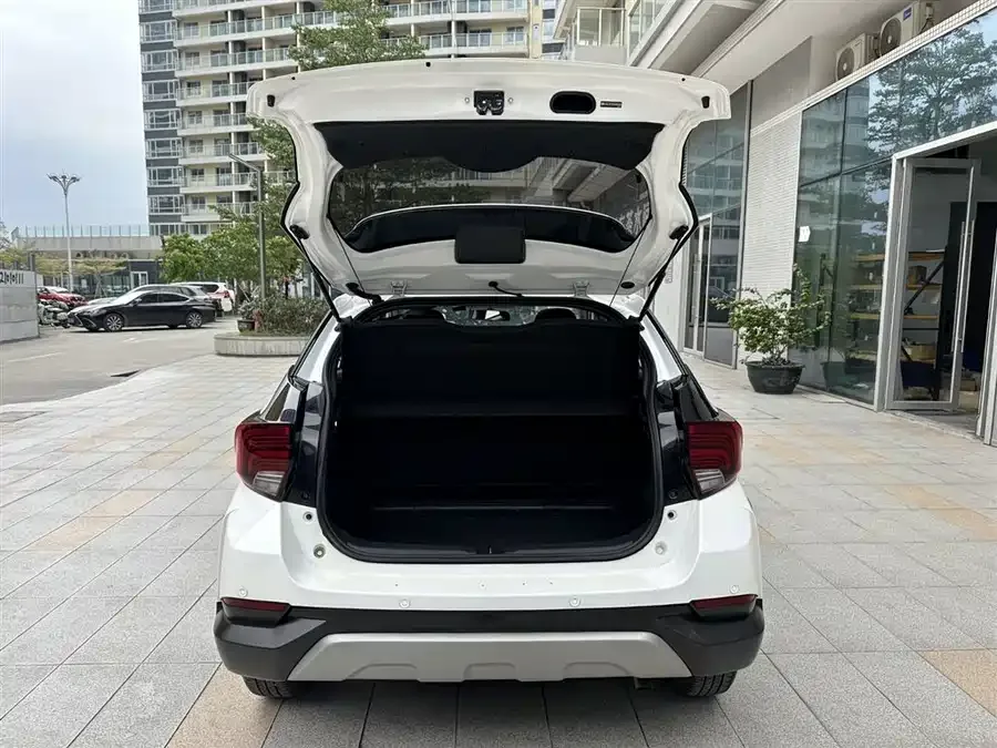 Toyota YARiS L YARiS L 2022 YARiS X 1.5L CVT Premium Edition 2022 — миниатюра 4