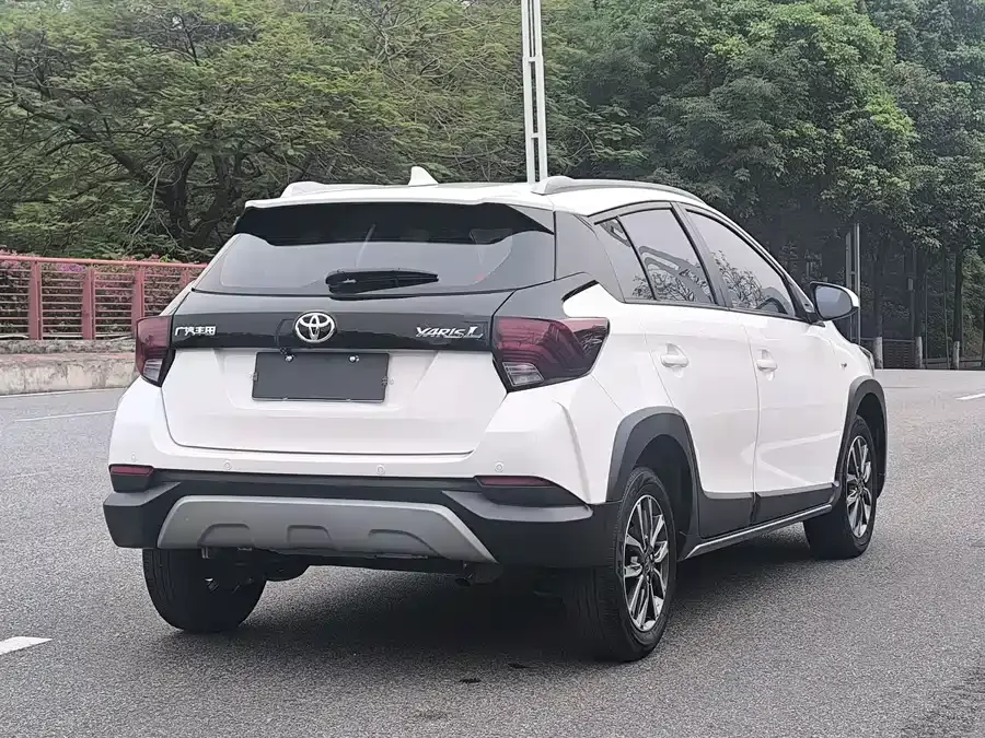 Toyota YARiS L YARiS L 2022 YARiS X 1.5L CVT Luxury PLUS Edition 2022 — миниатюра 2