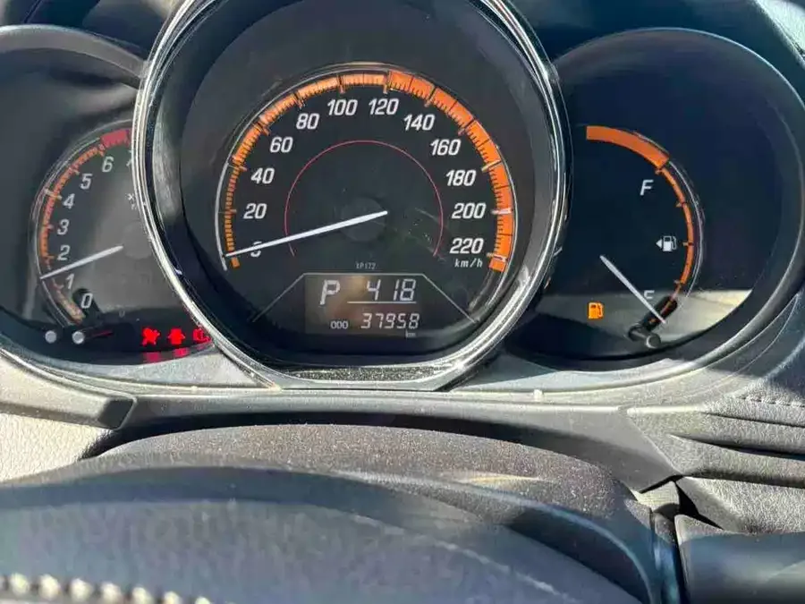 Toyota YARiS L YARiS L 2022 YARiS X 1.5L CVT Leading PLUS Edition 2023 — миниатюра 3