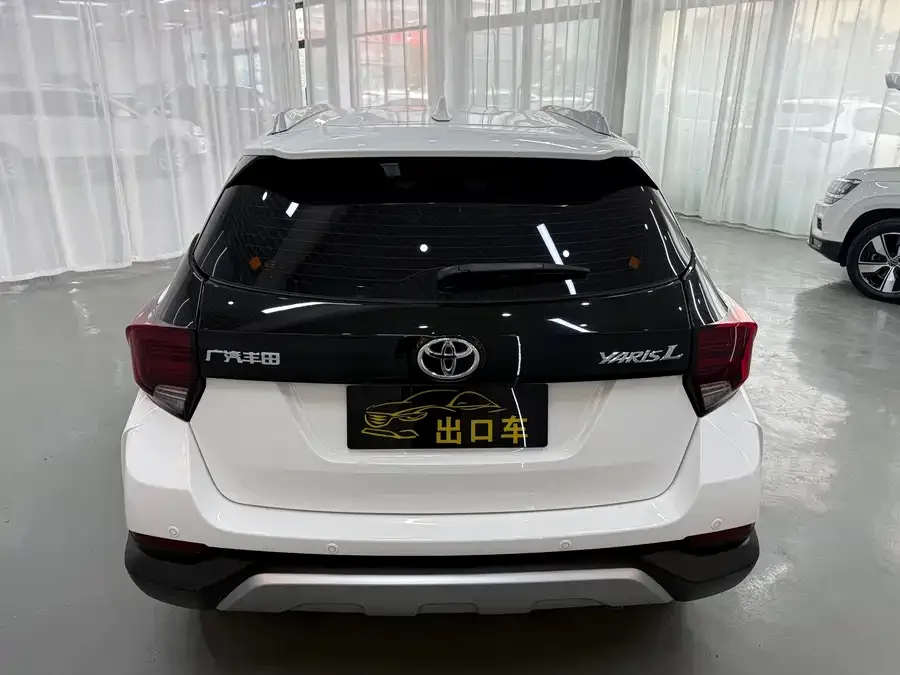 Toyota YARiS L YARiS L 2022 YARiS X 1.5L CVT Luxury PLUS Edition 2022 — миниатюра 2