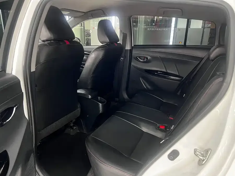 Toyota YARiS L YARiS L 2022 YARiS X 1.5L CVT Luxury PLUS Edition 2022 — миниатюра 3